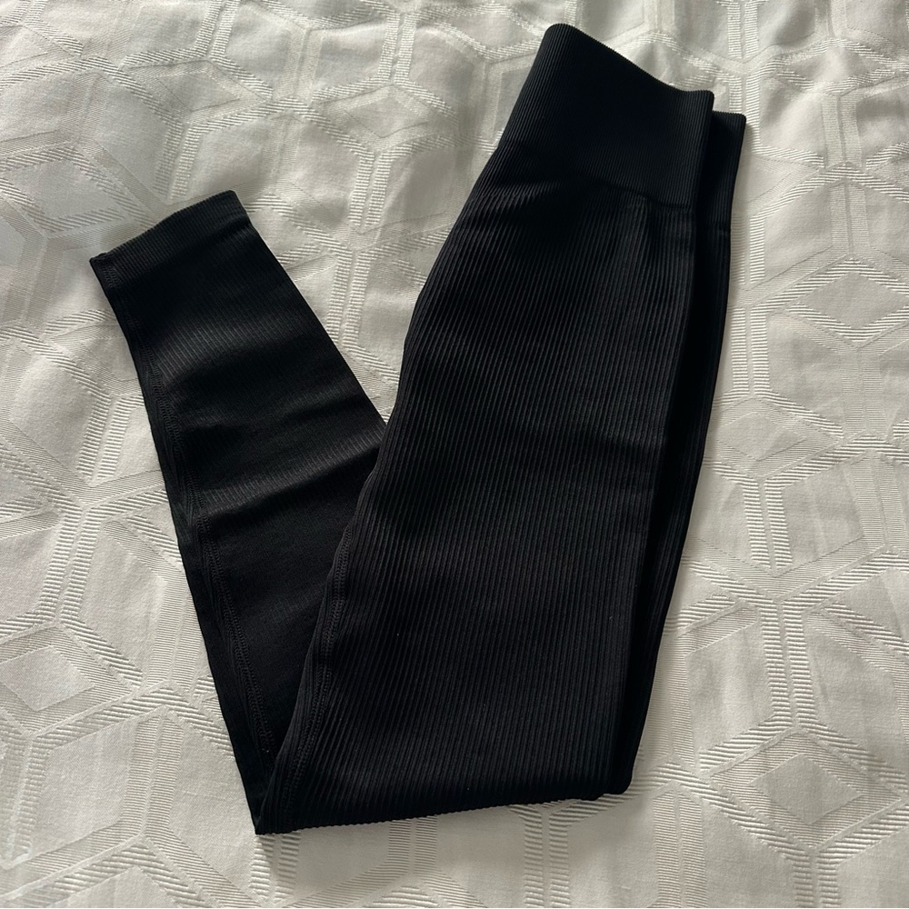 Black Ribbed Leggings